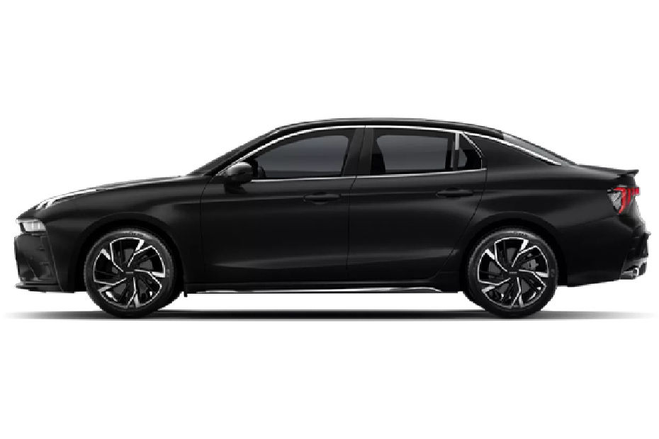 LYNK&CO 03 Black