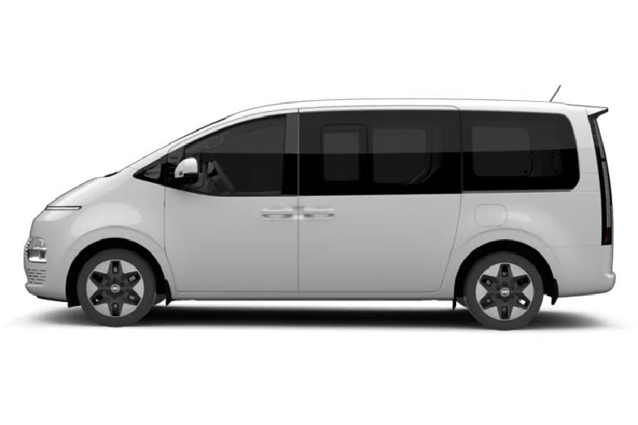 Hyundai Staria Creamy White
