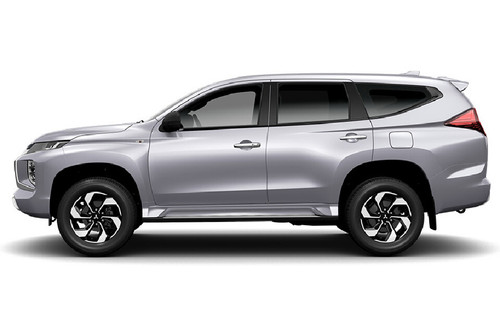 Mitsubishi Montero Sport Sterling Silver Metallic