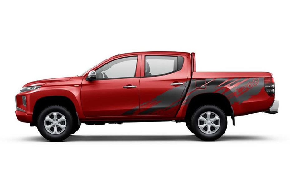 Mitsubishi L200 (2022-2024) Red Solid