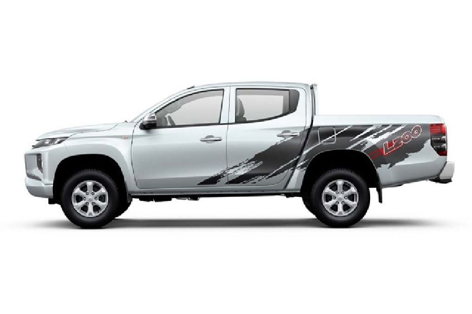 Mitsubishi L200 (2022-2024) White