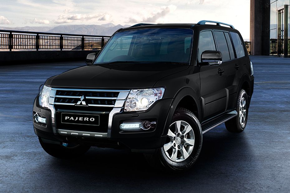 Mitsubishi Pajero Black Mica