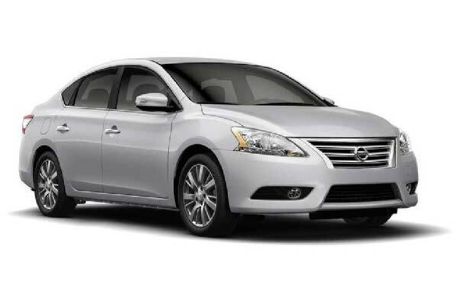 Nissan Sentra (2022-2023) Silver