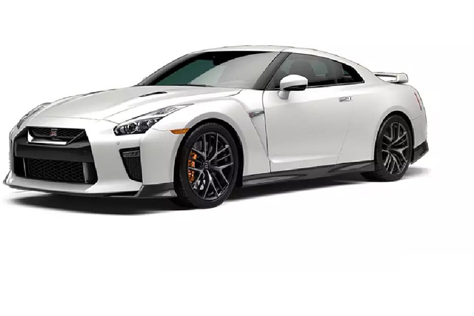 Nissan GT-R Pearl White