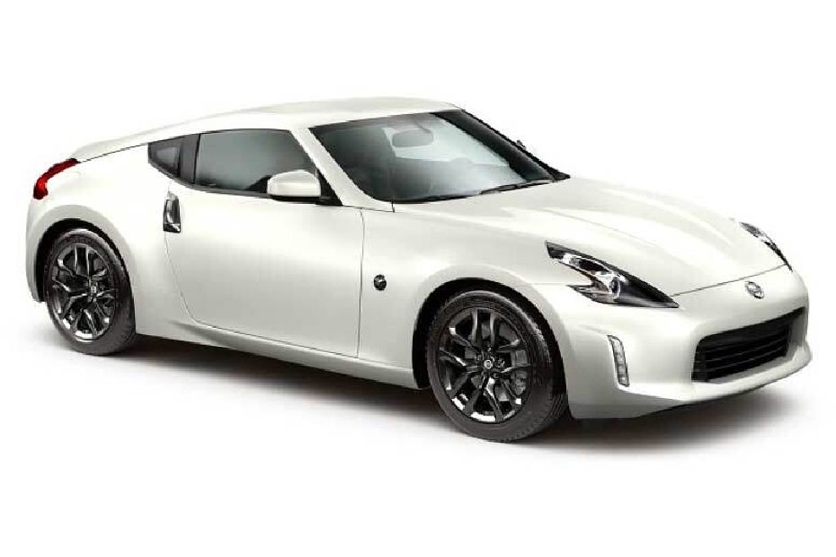 Nissan 370Z Coupe White Pearl