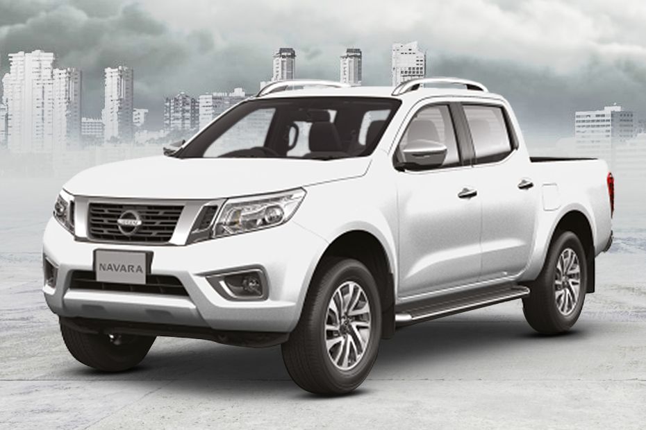 Nissan Navara Pickup White