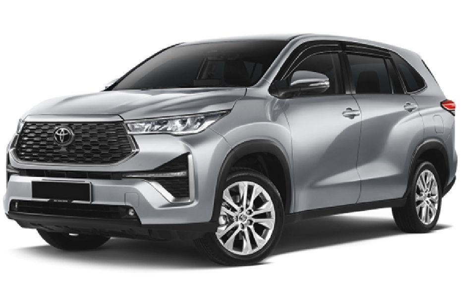 Toyota Innova Hycross Silver Metallic