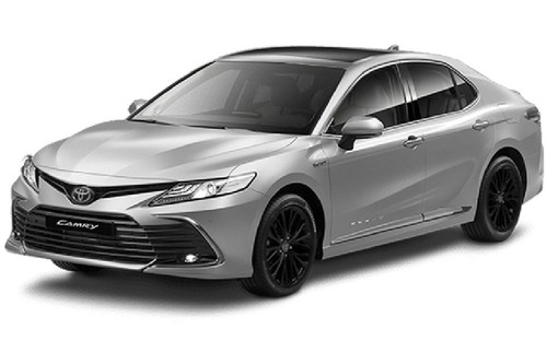 Toyota Camry Hybrid Platinum White