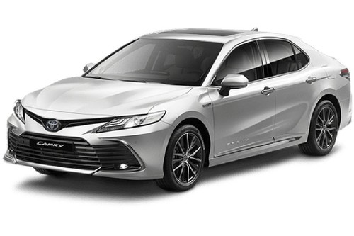 Toyota Camry Hybrid Super White