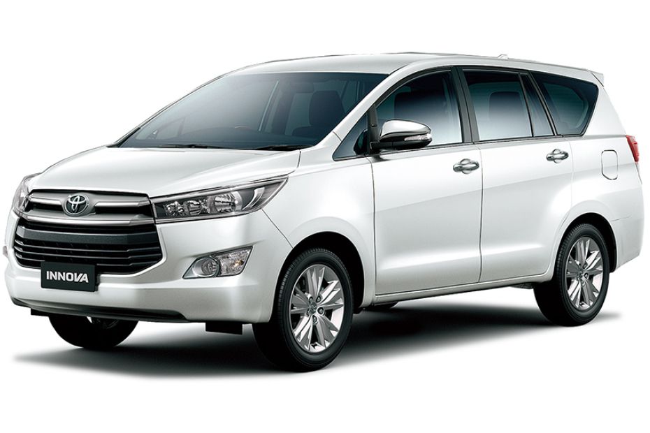 Toyota Innova White Pearl