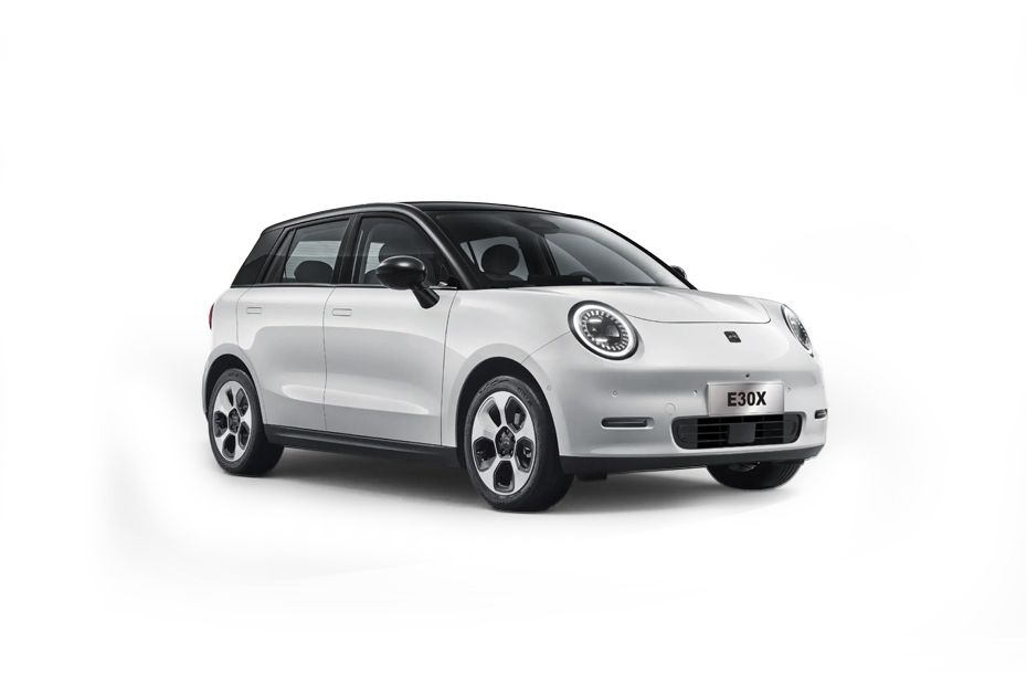 JAC E30X Blizzard White