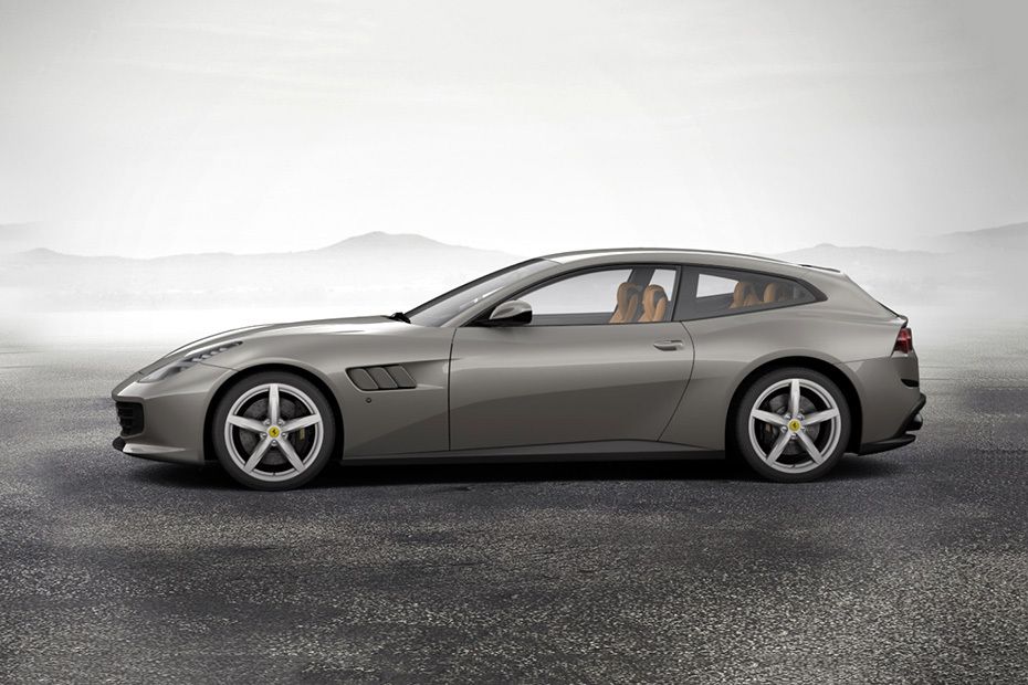 GTC4Lusso T Side view