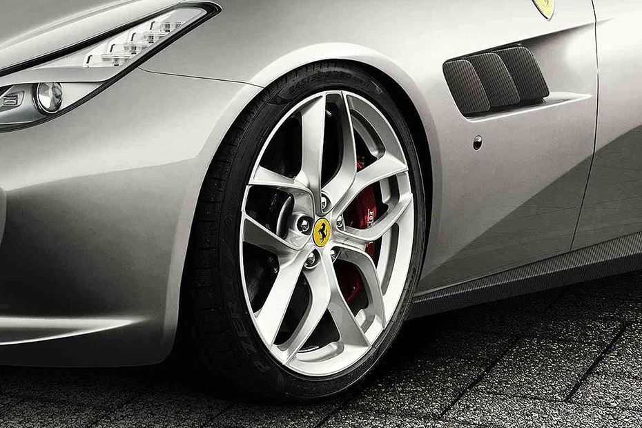 GTC4Lusso T Wheel