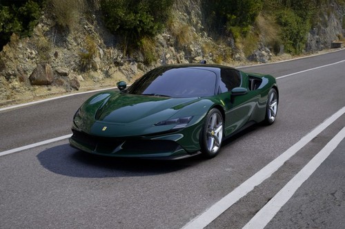 SF90 Stradale Front angle low view