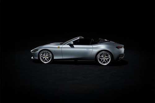 Roma Spider Side view