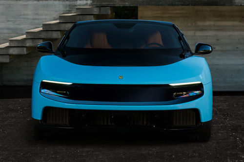 Full Front View of Luce