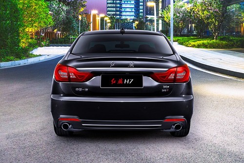 Full Rear View of Hongqi H7
