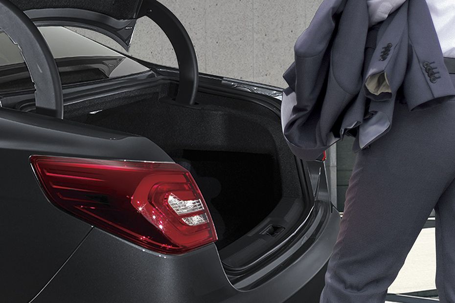 Trunk Open Closer View of H7