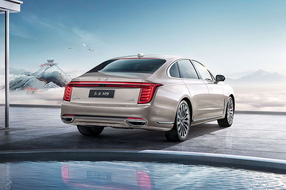 H9 (2022-2024) Rear angle view