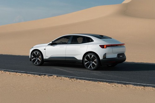 Rear Cross Side View of Polestar 4