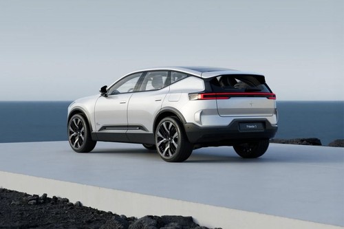Rear Cross Side View of Polestar 3