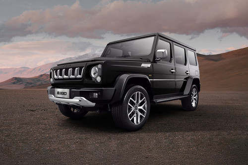 BJ80 Front deep low Angle View