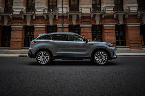 X7 Medium Angle Front View