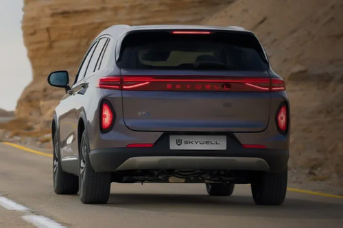 Full Rear View of Skywell ET5