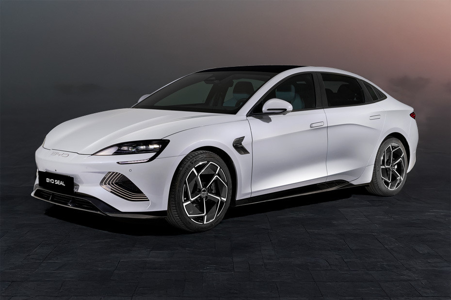 BYD Seal Front Side View