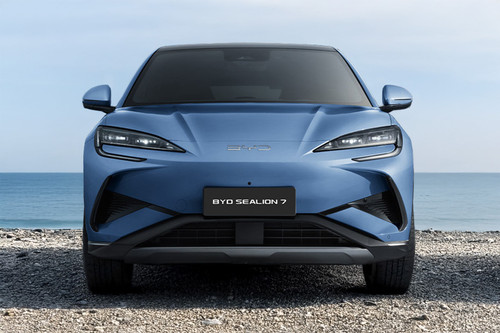 Full Front View of Sealion 7