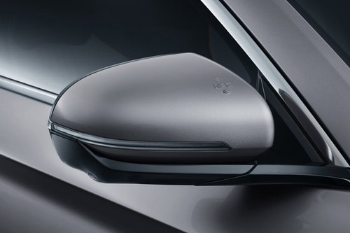 BYD Sealion 6 Drivers Side Mirror Front Angle