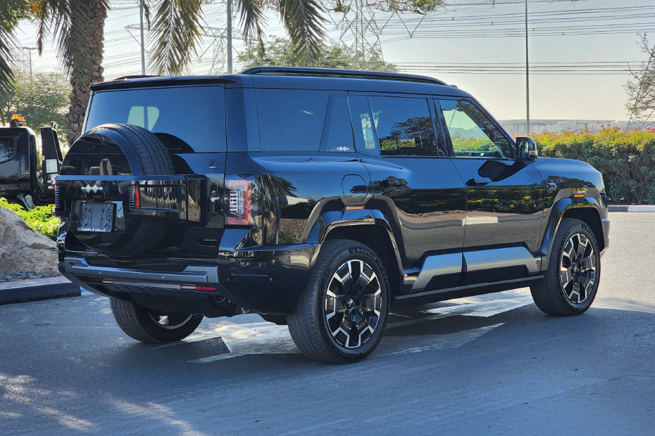 Leopard 8 Rear angle view