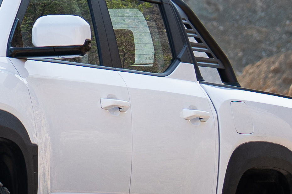 Shark 6 Door handle