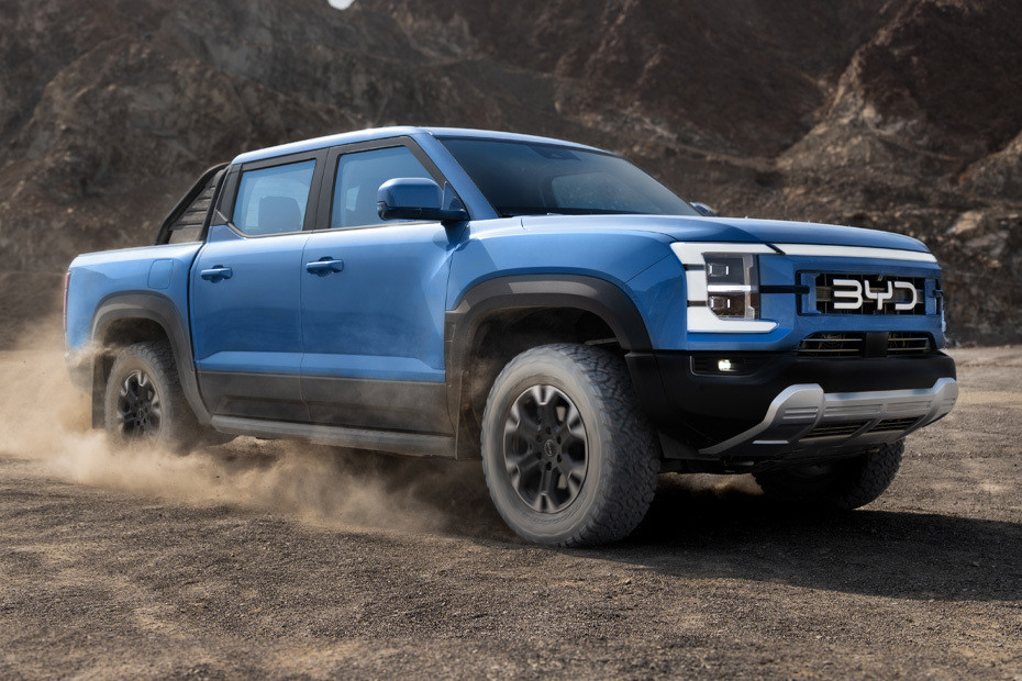 BYD Shark 6 Front Cross Side View