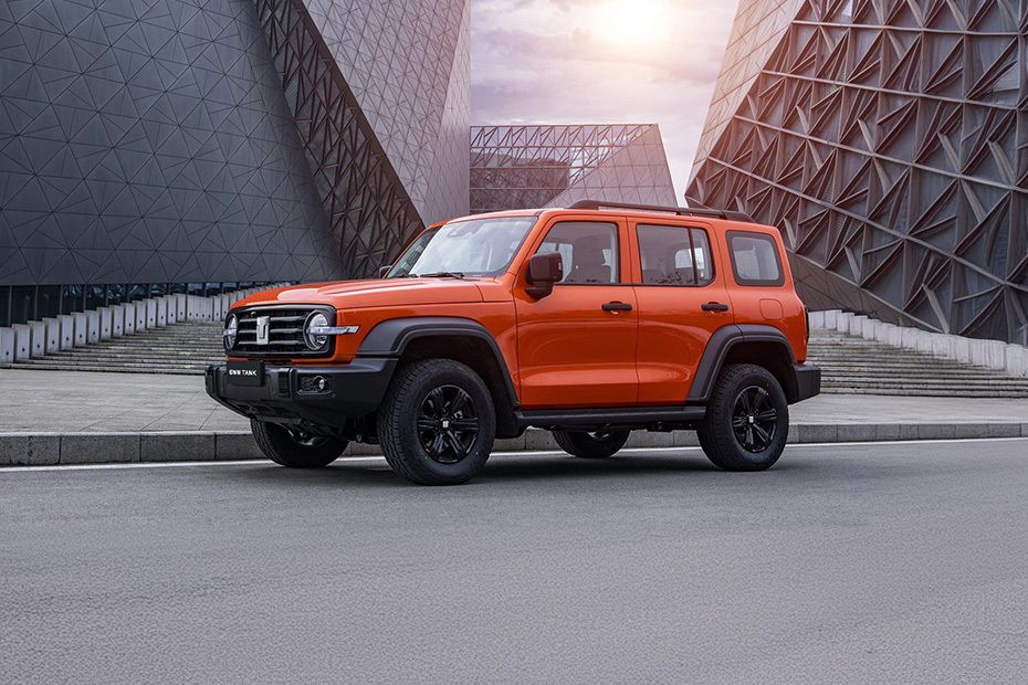 300 Front angle low view