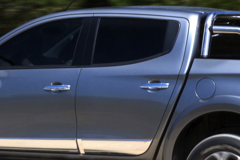Fullback Door handle