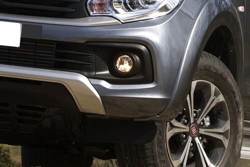 Fullback Front Fog Lamp
