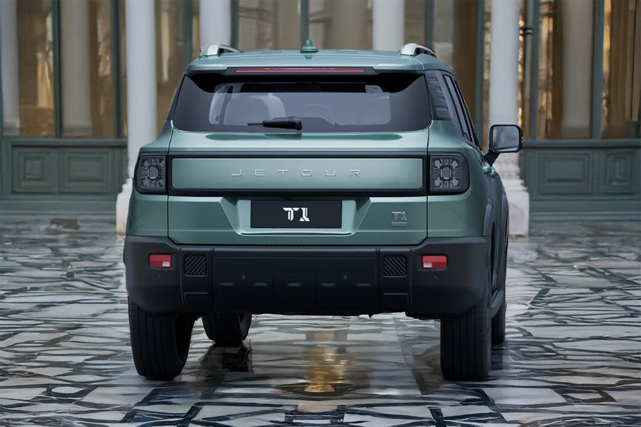 Full Rear View of Jetour T1