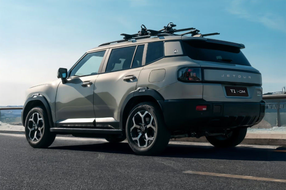 Rear Cross Side View of Jetour T1 i-DM