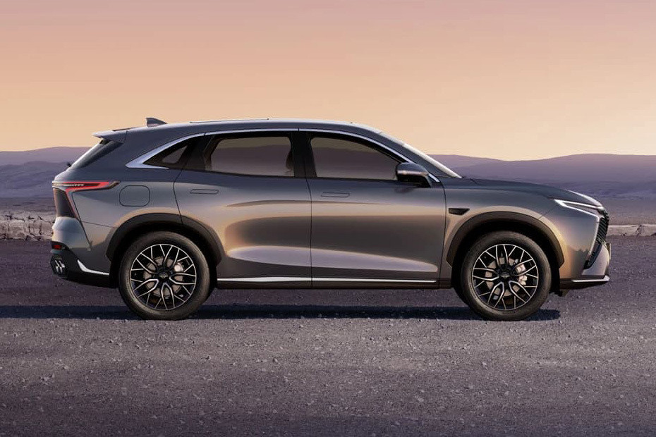 X7 Medium Angle Front View