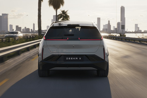 Full Rear View of ZEEKR X