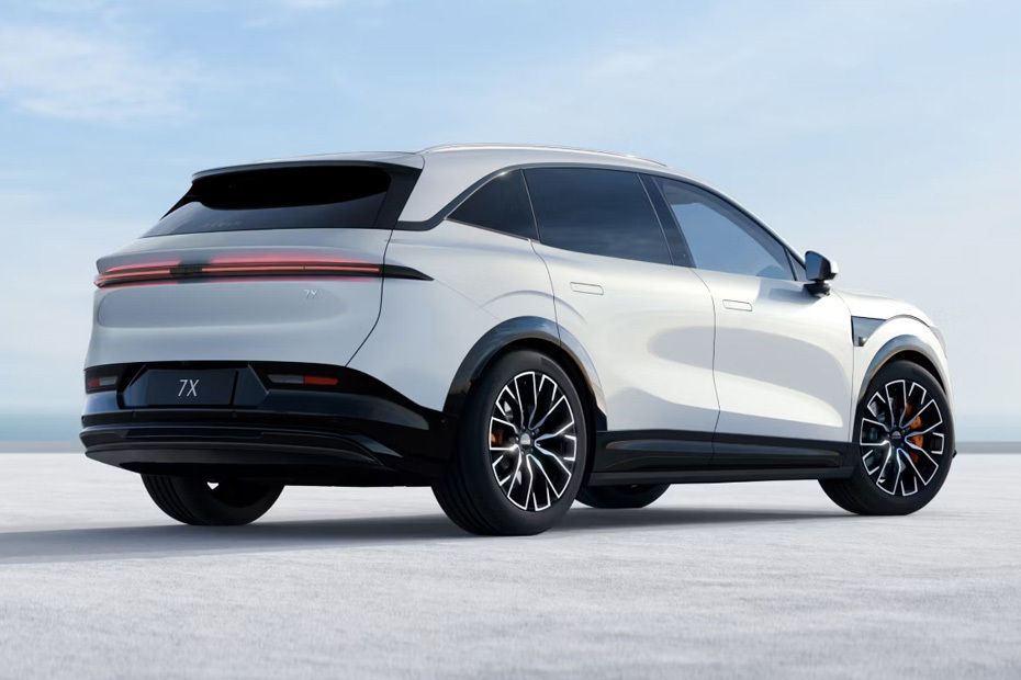 7X Rear angle view