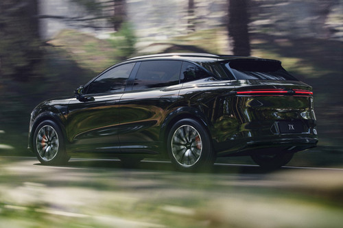 Rear Cross Side View of ZEEKR 7X