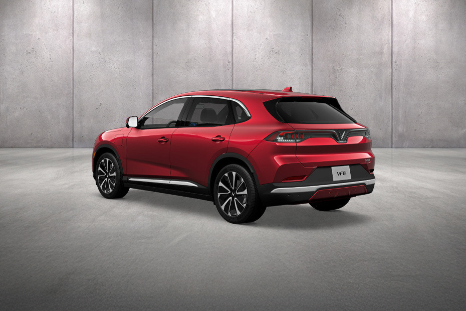 Rear Cross Side View of VINFAST VF8