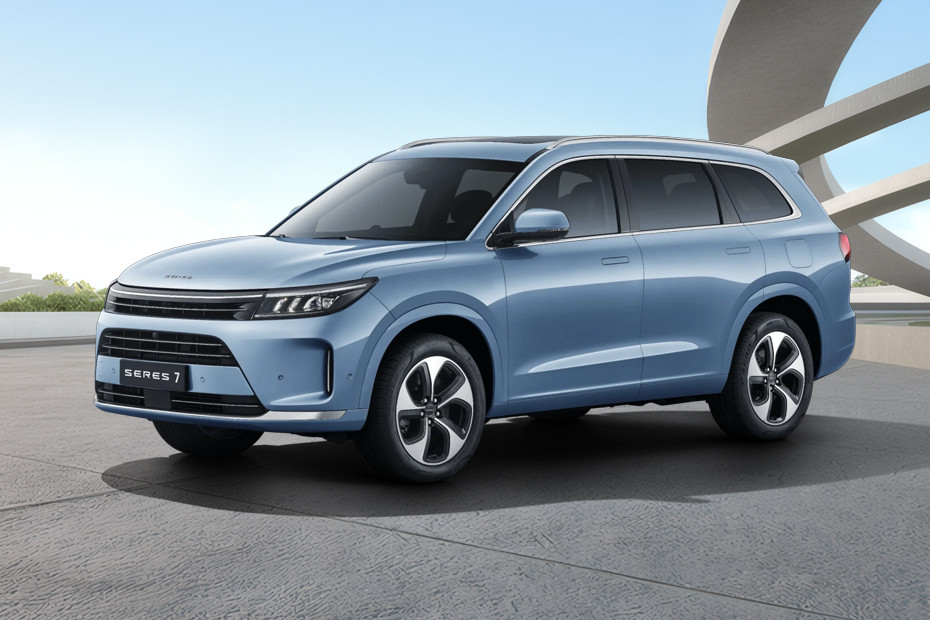 7 Front angle low view