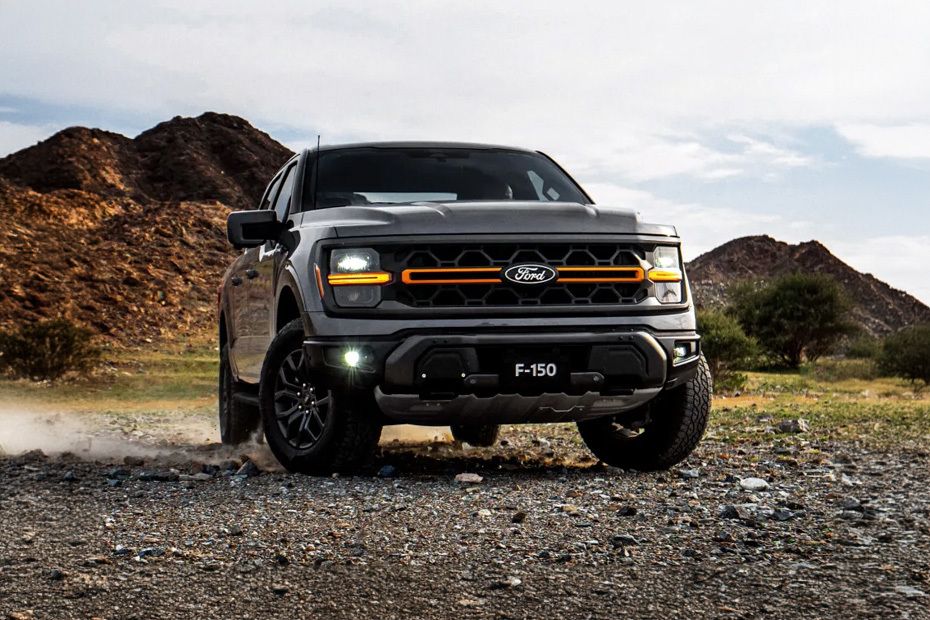 Ford F-150 Raptor  Front Angle High View