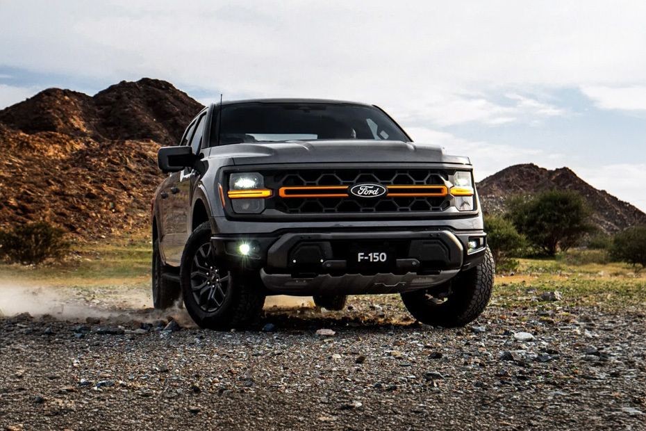 Ford F-150 Raptor  Front Angle High View