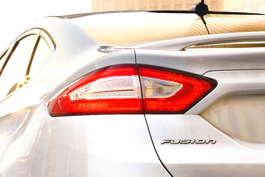 Fusion Tail light