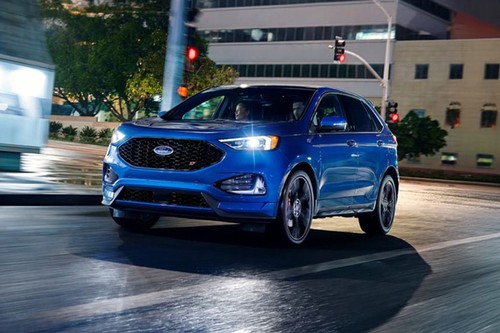 Ford Edge ST (2022-2023) Front Medium View