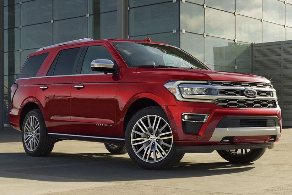 Expedition (2022-2024) Tilted Front View